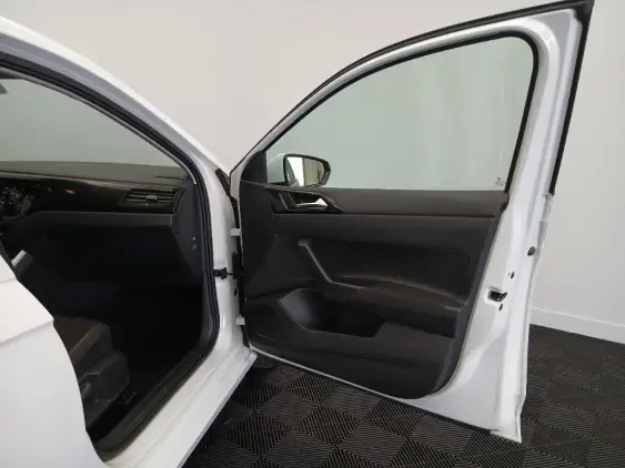 VOLKSWAGEN POLO VI - voiture d'occasion - Photo 18