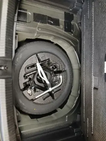 VOLKSWAGEN POLO VI - voiture d'occasion - Photo 16