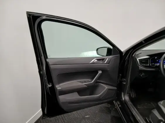 VOLKSWAGEN POLO VI - voiture d'occasion - Photo 18