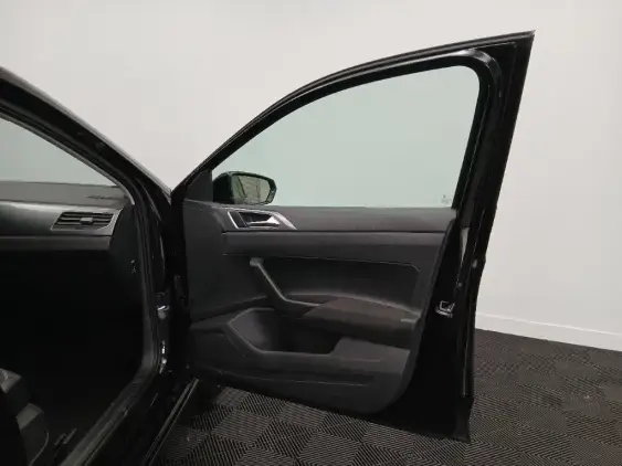 VOLKSWAGEN POLO VI - voiture d'occasion - Photo 19