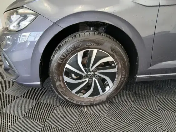 VOLKSWAGEN POLO VI - voiture d'occasion - Photo 20