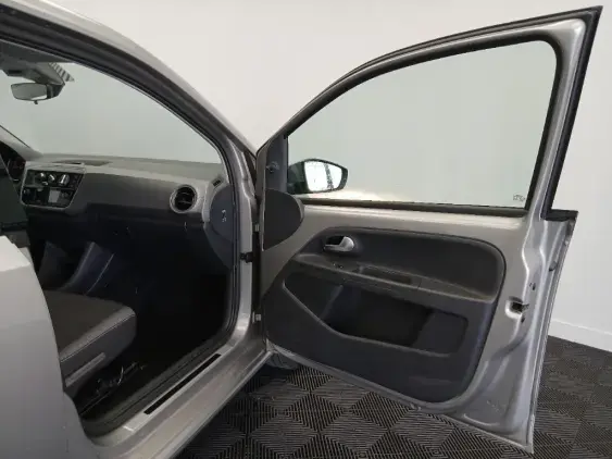 VOLKSWAGEN UP - voiture d'occasion - Photo 18