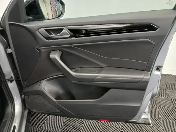 VOLKSWAGEN T-ROC - voiture d'occasion - Photo 19