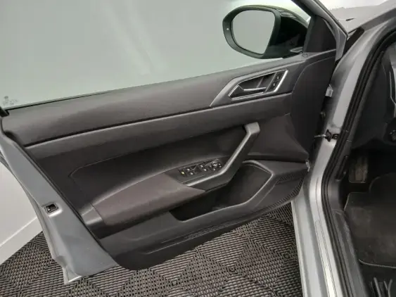 VOLKSWAGEN TAIGO - voiture d'occasion - Photo 17