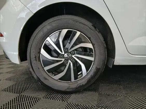 VOLKSWAGEN POLO VI - voiture d'occasion - Photo 22