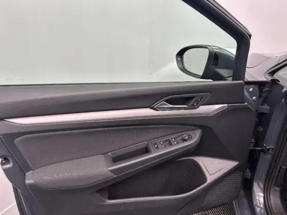 VOLKSWAGEN GOLF VIII - voiture d'occasion - Photo 19