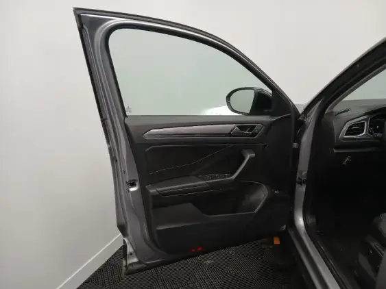 VOLKSWAGEN T-ROC - voiture d'occasion - Photo 18