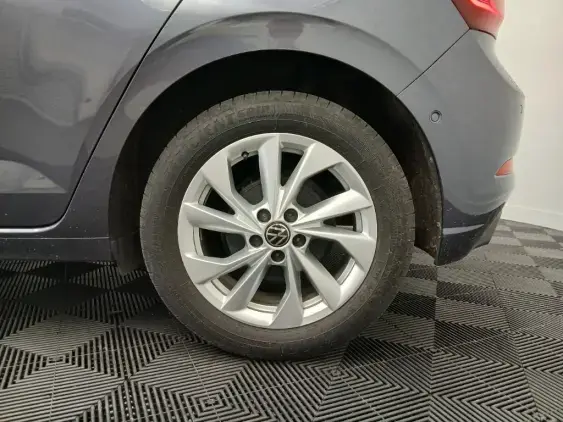 VOLKSWAGEN POLO VI - voiture d'occasion - Photo 21