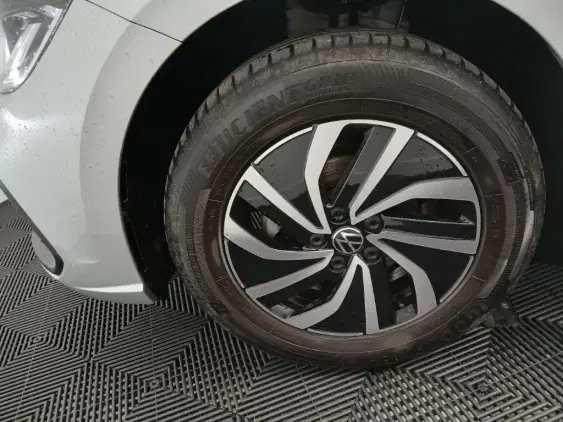 VOLKSWAGEN POLO VI - voiture d'occasion - Photo 19