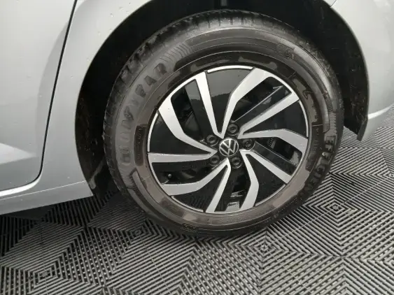 VOLKSWAGEN POLO VI - voiture d'occasion - Photo 20