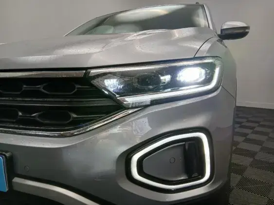 VOLKSWAGEN T-ROC - voiture d'occasion - Photo 19