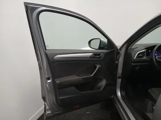 VOLKSWAGEN T-ROC - voiture d'occasion - Photo 18