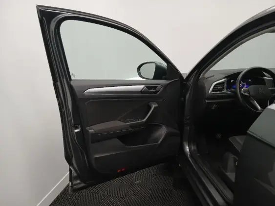 VOLKSWAGEN T-ROC - voiture d'occasion - Photo 17