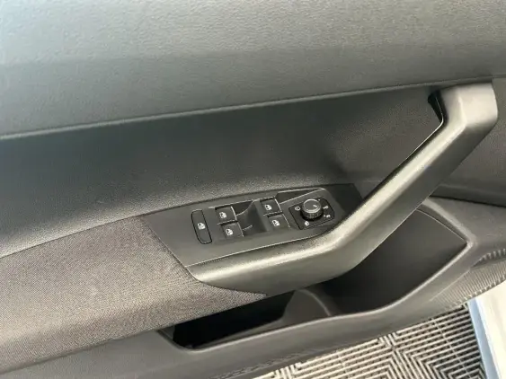 VOLKSWAGEN POLO VI - voiture d'occasion - Photo 21