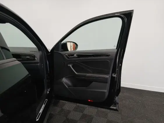 VOLKSWAGEN T-ROC - voiture d'occasion - Photo 18