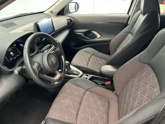 TOYOTA YARIS CROSS I - voiture d'occasion - Photo 17