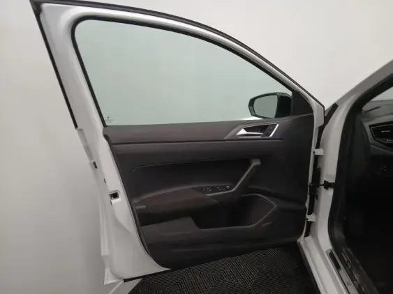 VOLKSWAGEN POLO VI - voiture d'occasion - Photo 17