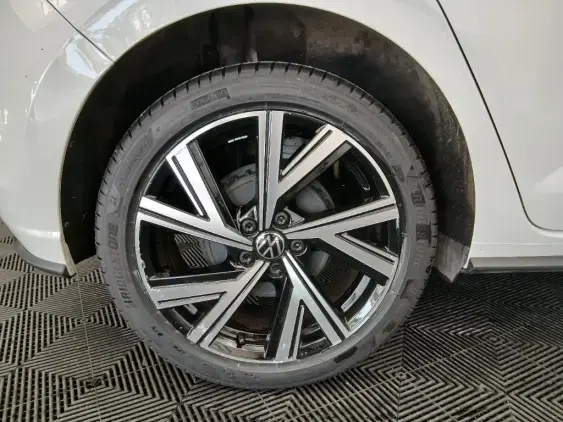 VOLKSWAGEN POLO VI - voiture d'occasion - Photo 22