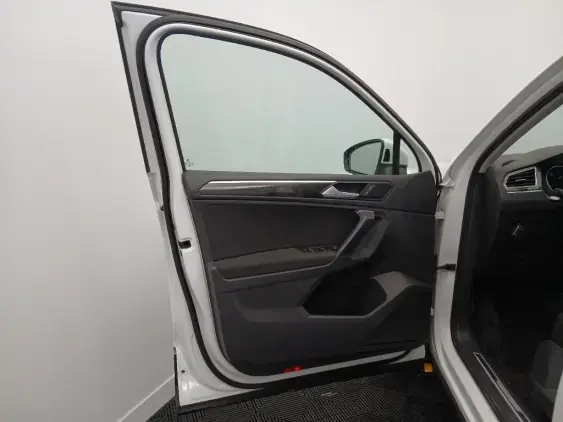 VOLKSWAGEN TIGUAN III - voiture d'occasion - Photo 17