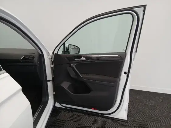 VOLKSWAGEN TIGUAN III - voiture d'occasion - Photo 18