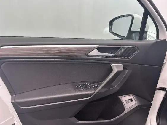 VOLKSWAGEN TIGUAN ALLSPACE - voiture d'occasion - Photo 19