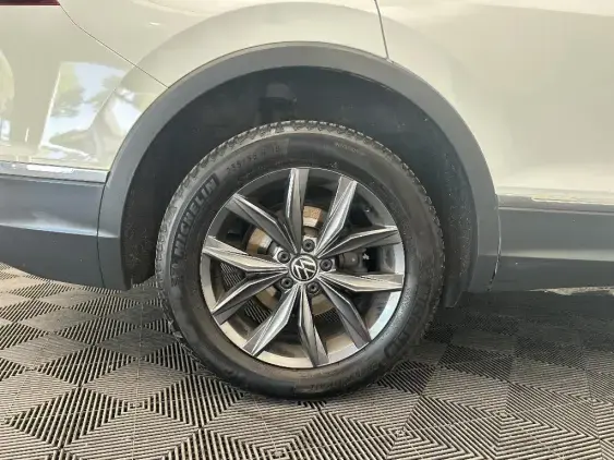 VOLKSWAGEN TIGUAN ALLSPACE - voiture d'occasion - Photo 24