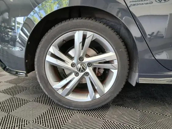 VOLKSWAGEN GOLF VIII - voiture d'occasion - Photo 21