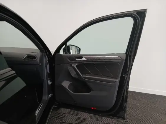 VOLKSWAGEN TIGUAN II - voiture d'occasion - Photo 18