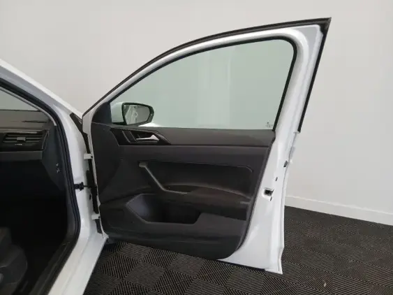 VOLKSWAGEN POLO VI - voiture d'occasion - Photo 18