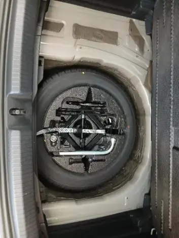 VOLKSWAGEN POLO VI - voiture d'occasion - Photo 16