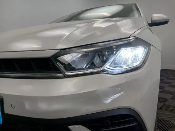 VOLKSWAGEN POLO VI - voiture d'occasion - Photo 20