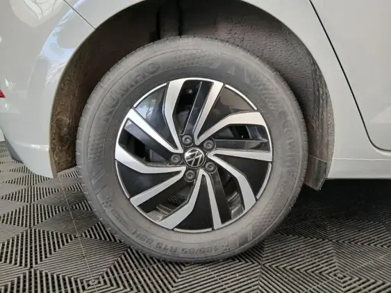 VOLKSWAGEN POLO VI - voiture d'occasion - Photo 23