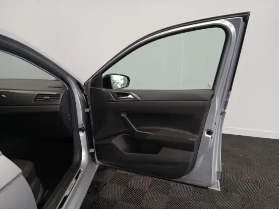 VOLKSWAGEN POLO VI - voiture d'occasion - Photo 17