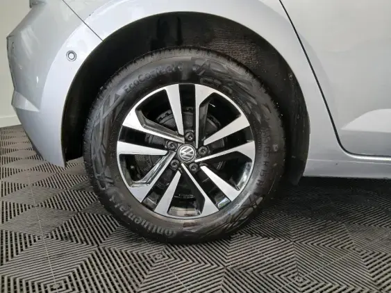 VOLKSWAGEN POLO VI - voiture d'occasion - Photo 21