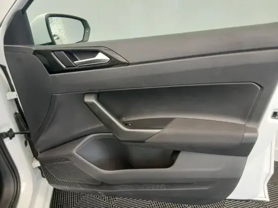 VOLKSWAGEN POLO VI - voiture d'occasion - Photo 18