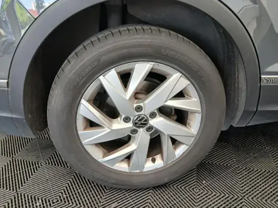 VOLKSWAGEN TIGUAN II - voiture d'occasion - Photo 21