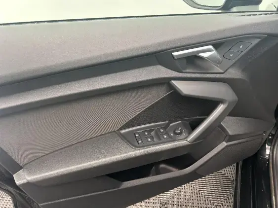 AUDI A3 SPORTBACK IV - voiture d'occasion - Photo 19
