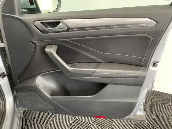 VOLKSWAGEN T-ROC - voiture d'occasion - Photo 17