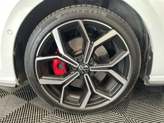VOLKSWAGEN POLO VI - voiture d'occasion - Photo 19