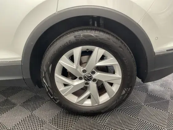 VOLKSWAGEN TIGUAN II - voiture d'occasion - Photo 21