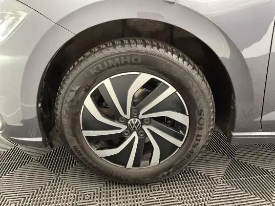 VOLKSWAGEN POLO VI - voiture d'occasion - Photo 21