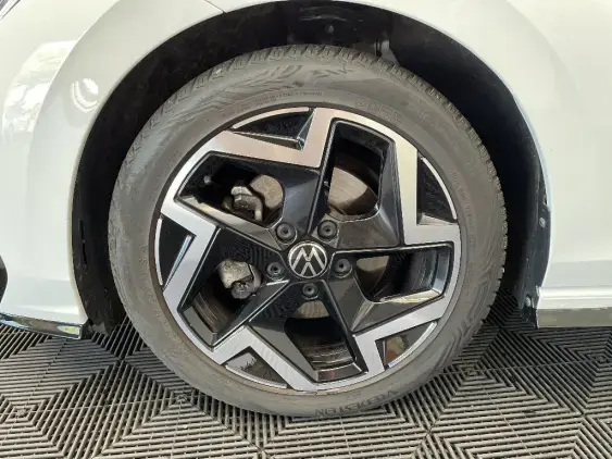 VOLKSWAGEN GOLF VIII - voiture d'occasion - Photo 19