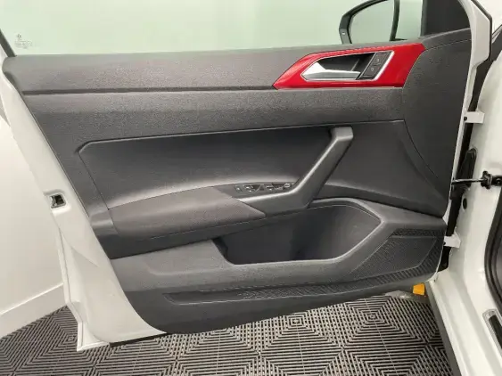 VOLKSWAGEN POLO VI - voiture d'occasion - Photo 16