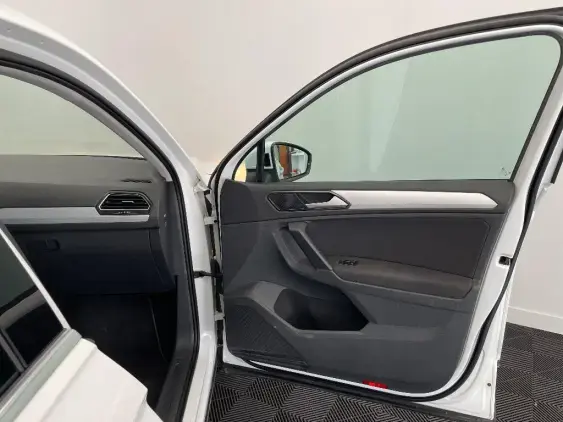 VOLKSWAGEN TIGUAN II - voiture d'occasion - Photo 16