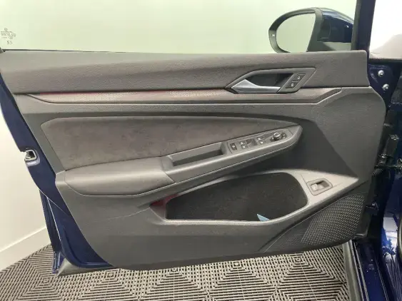 VOLKSWAGEN GOLF VIII - voiture d'occasion - Photo 17