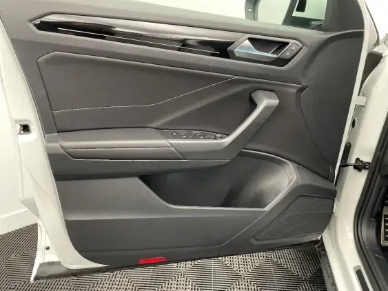 VOLKSWAGEN T-ROC - voiture d'occasion - Photo 17