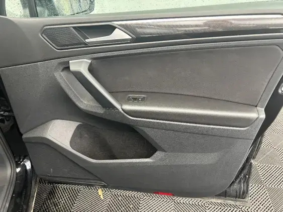 VOLKSWAGEN TIGUAN II - voiture d'occasion - Photo 18