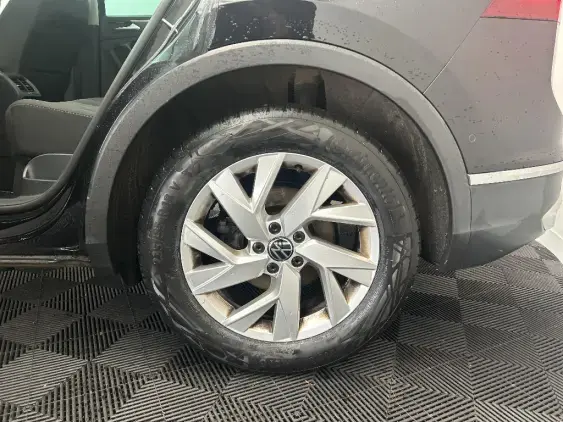 VOLKSWAGEN TIGUAN II - voiture d'occasion - Photo 21