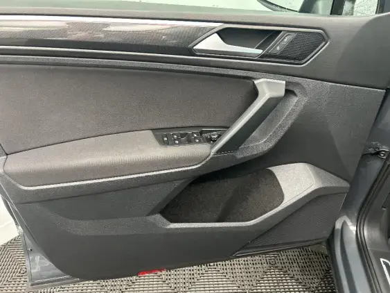 VOLKSWAGEN TIGUAN II - voiture d'occasion - Photo 18