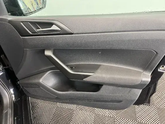 VOLKSWAGEN POLO VI - voiture d'occasion - Photo 18